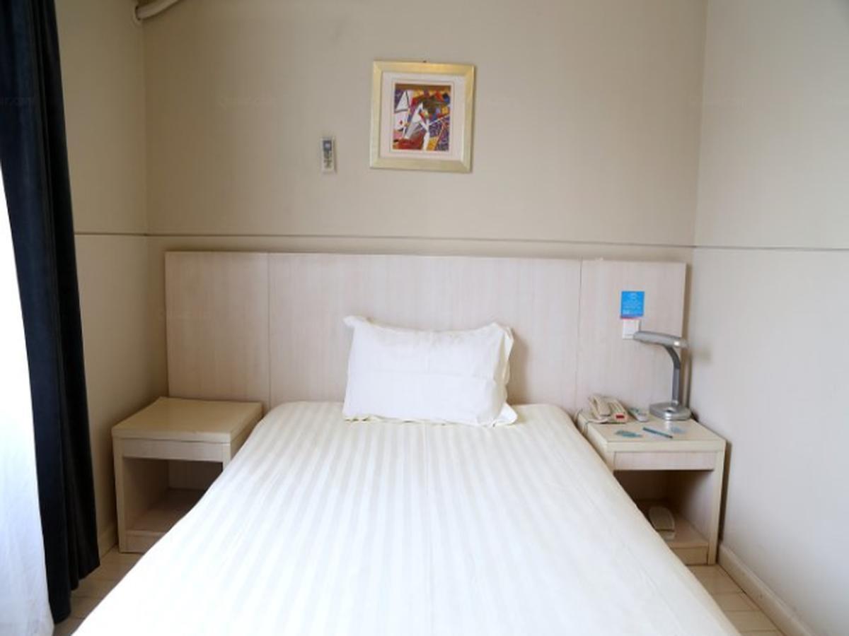 จินเจียงอินซิลิยวนอีโคโนมิคเดฟเวลลอฟเม้นโซนโฮเต็ล Hotel อู๋ซี ภายนอก รูปภาพ