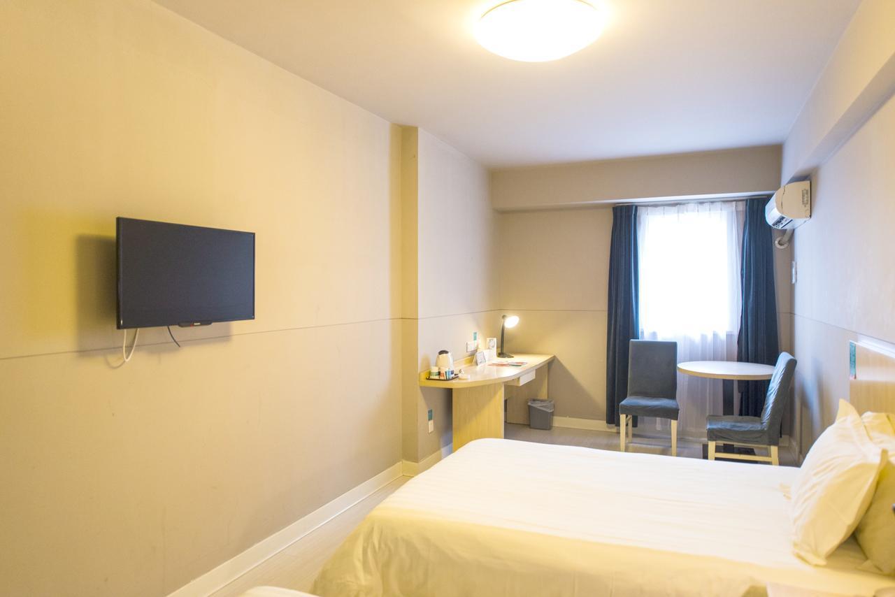 จินเจียงอินซิลิยวนอีโคโนมิคเดฟเวลลอฟเม้นโซนโฮเต็ล Hotel อู๋ซี ภายนอก รูปภาพ